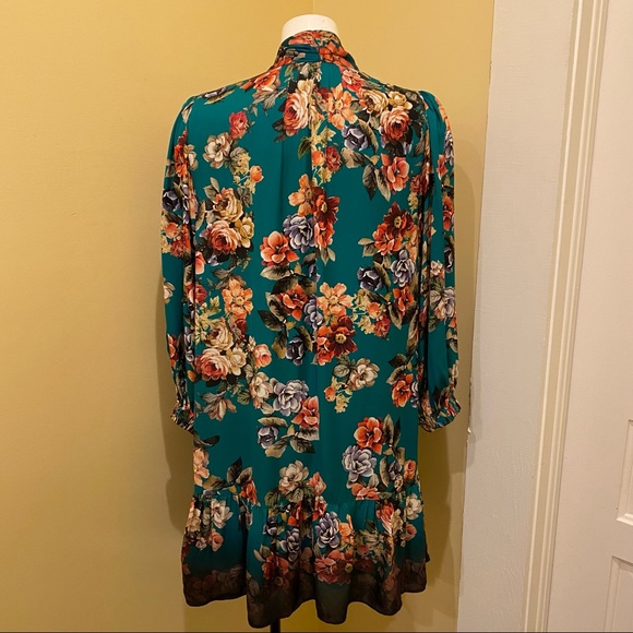 🎀SOLD🎀Alice + Olivia Merrilee Jade Floral Tie Neck Tunic Dress - Picture 8 of 11